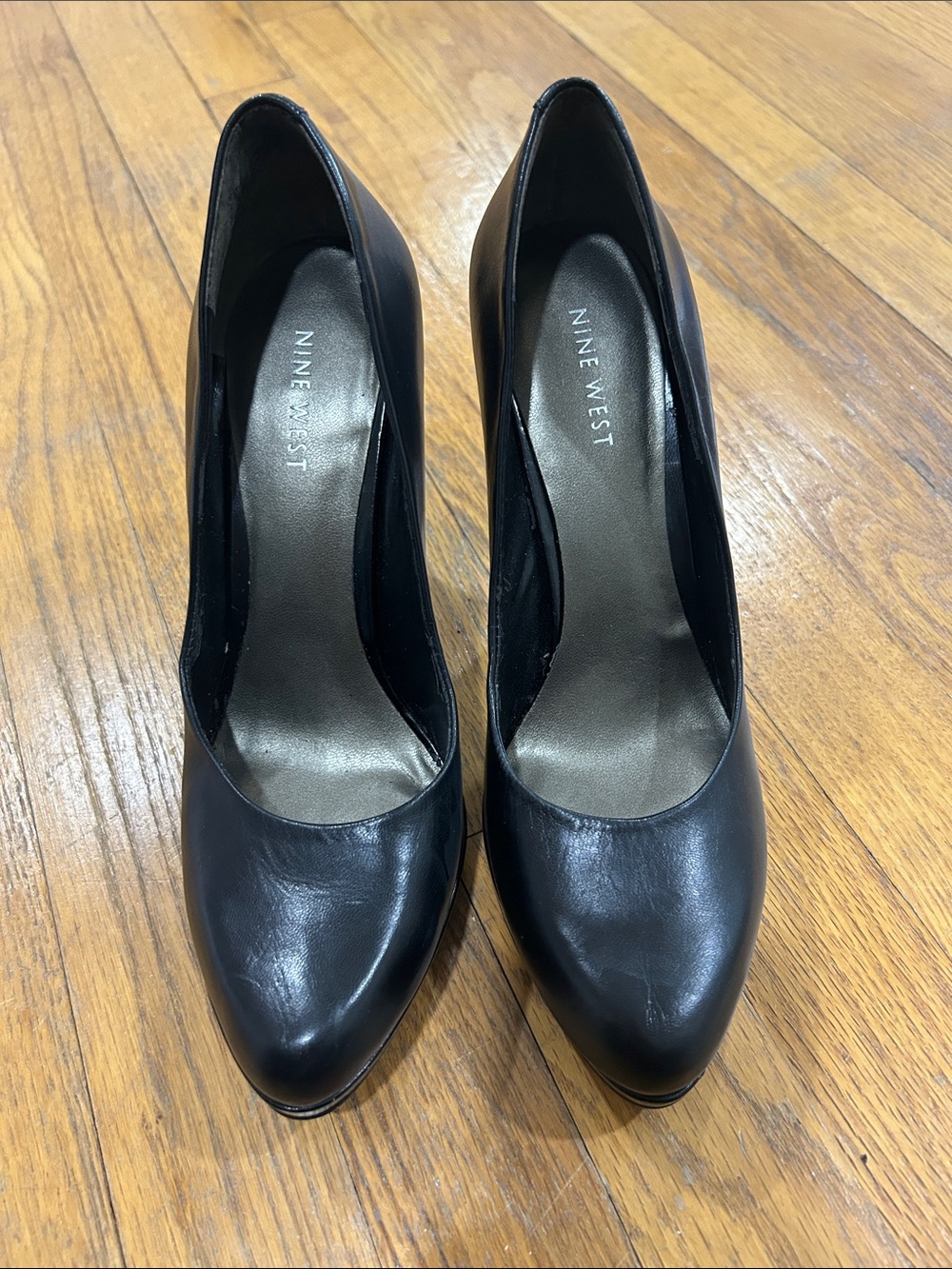 Nine West Black Leather Platform Pumps